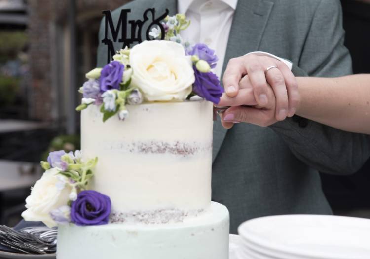 Luxe trouwtaart met buttercream, bruidstaart bestellen in Eindhoven. Bruiloft 2026